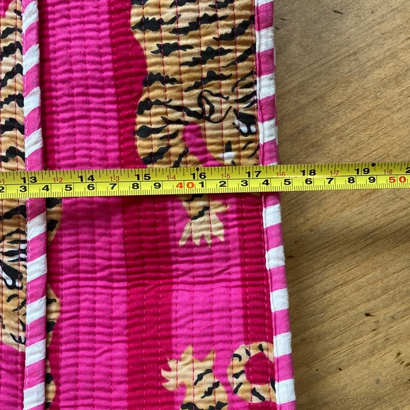 Pink Quilted Tiger Print Tote Bag - Picture 6 of 7